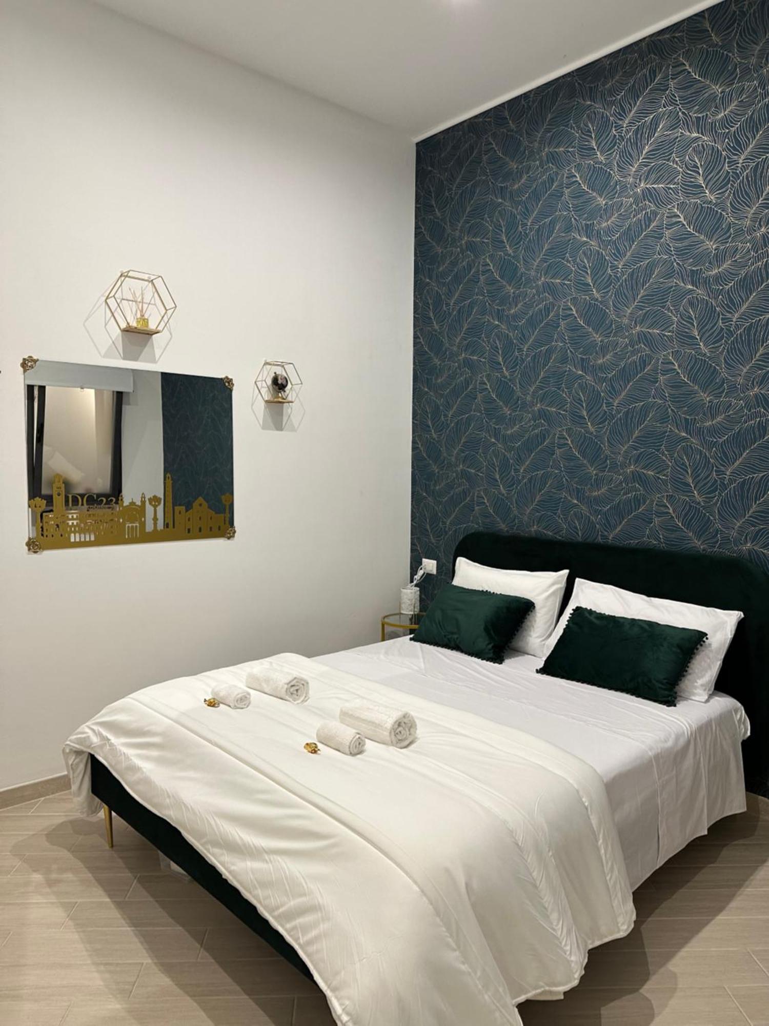 Del Carmine 23 Hotel Bari Kültér fotó
