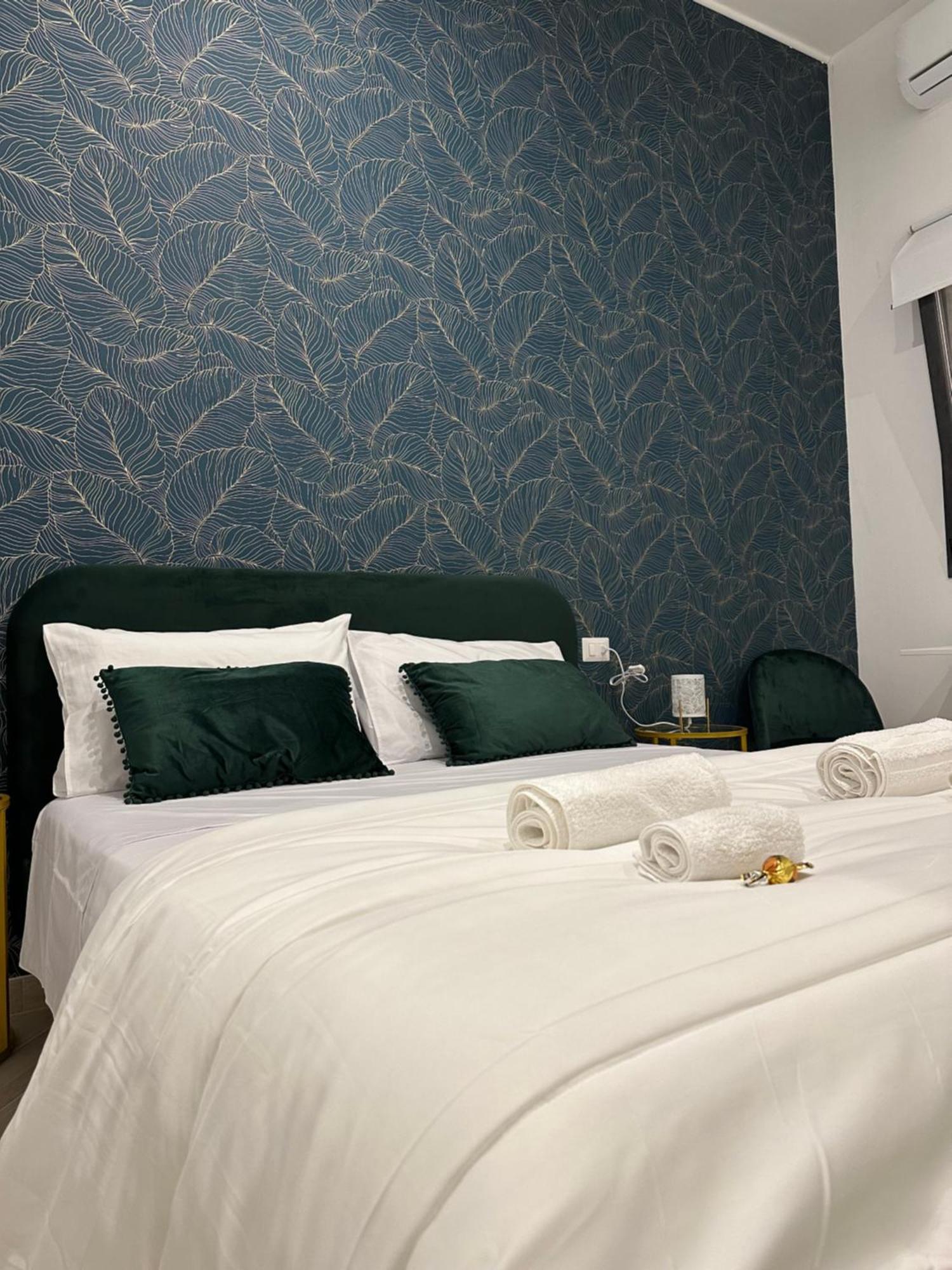 Del Carmine 23 Hotel Bari Kültér fotó